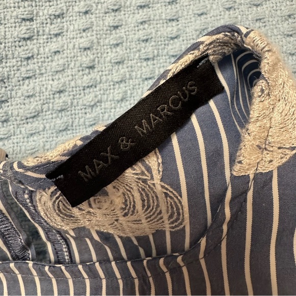 2/20 Floral and Striped 3/4 Sleeve Blouse - Women’s Small - Picture 6 of 8